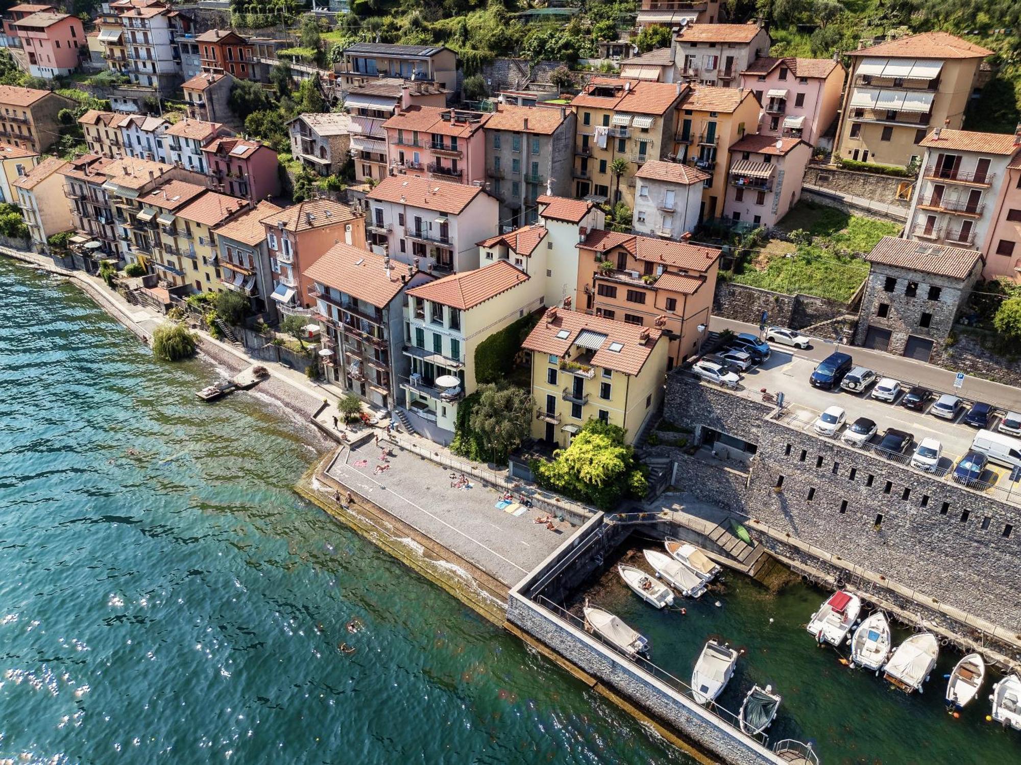 Delizioso Bilocale Vista Lago Colonno Buitenkant foto